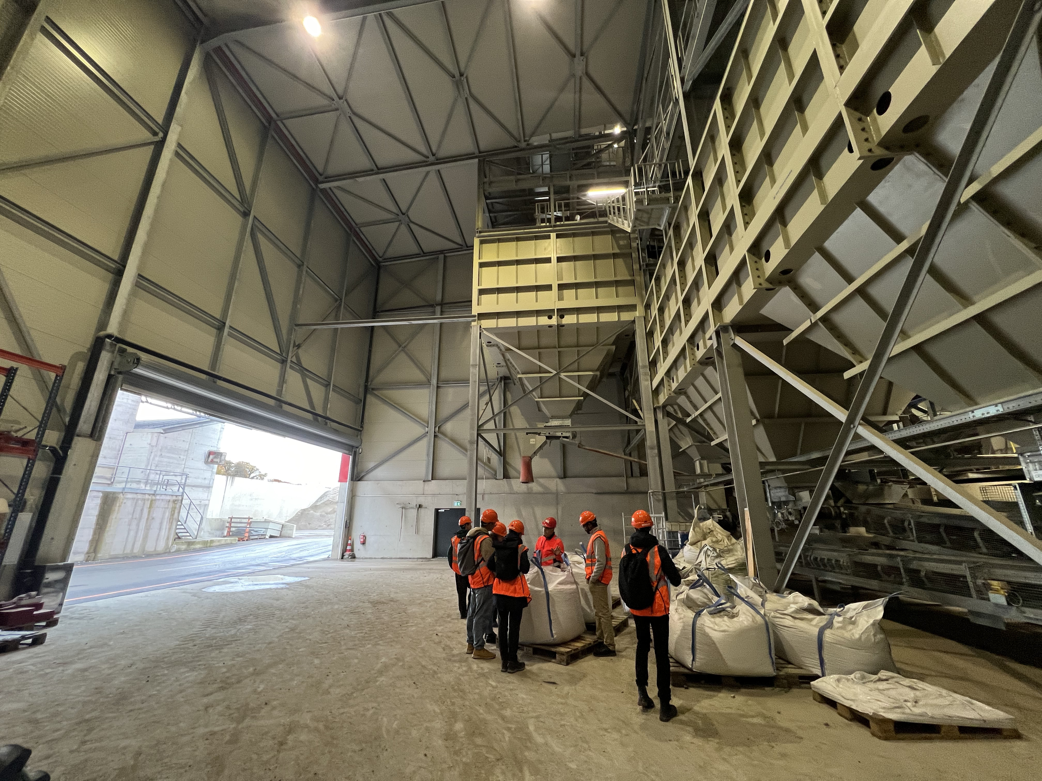 132D334E-971F-4881-B947-70979C06743D